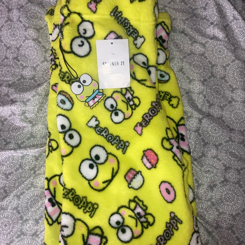 Hello kitty x Forever 21 NWT pajama pants